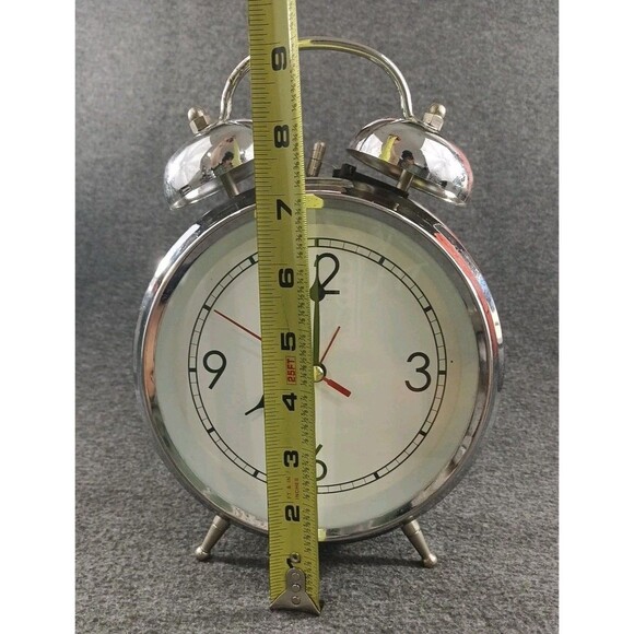 Chrome Alarm Clock Silver Retro Alarm Clock Battery Operated Analog Desktop Wall - Picture 2 of 5
